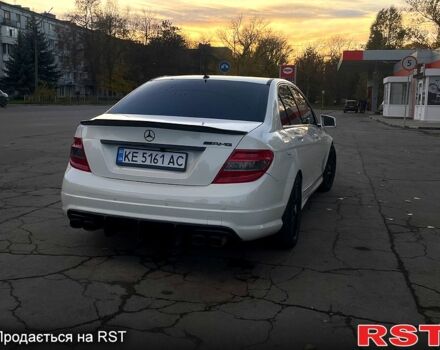Білий Мерседес Ц-Клас, об'ємом двигуна 3 л та пробігом 236 тис. км за 10500 $, фото 6 на Automoto.ua