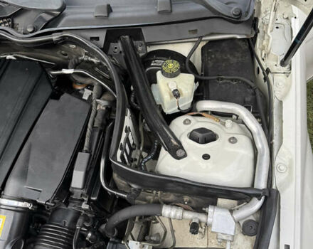 Белый Мерседес Ц-Класс, объемом двигателя 1.8 л и пробегом 265 тыс. км за 9999 $, фото 114 на Automoto.ua