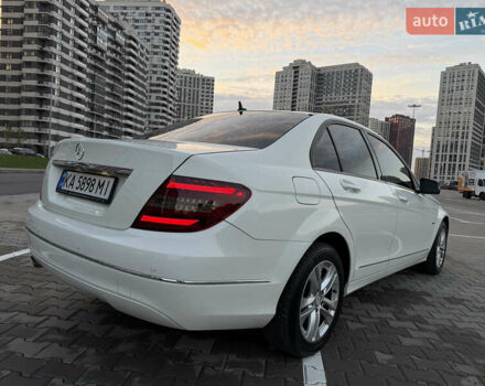 Білий Мерседес Ц-Клас, об'ємом двигуна 1.8 л та пробігом 190 тис. км за 10900 $, фото 5 на Automoto.ua