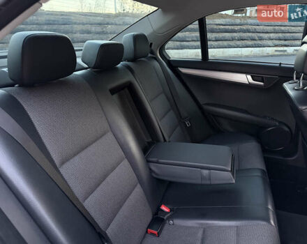 Білий Мерседес Ц-Клас, об'ємом двигуна 1.8 л та пробігом 190 тис. км за 10900 $, фото 18 на Automoto.ua