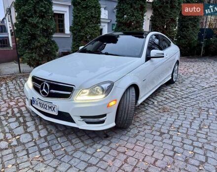 Белый Мерседес Ц-Класс, объемом двигателя 1.8 л и пробегом 189 тыс. км за 15400 $, фото 9 на Automoto.ua