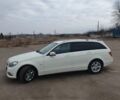 Белый Мерседес Ц-Класс, объемом двигателя 2.1 л и пробегом 278 тыс. км за 9500 $, фото 1 на Automoto.ua