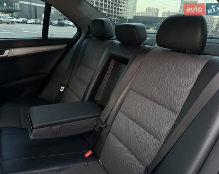 Білий Мерседес Ц-Клас, об'ємом двигуна 1.8 л та пробігом 190 тис. км за 10900 $, фото 17 на Automoto.ua