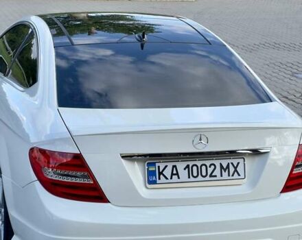 Белый Мерседес Ц-Класс, объемом двигателя 1.8 л и пробегом 189 тыс. км за 15400 $, фото 6 на Automoto.ua