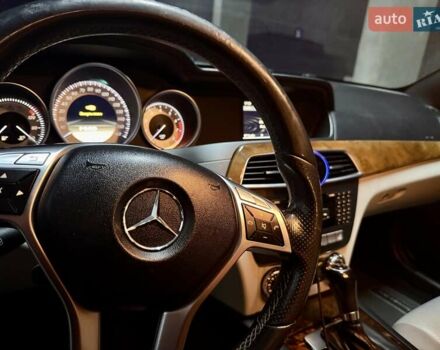 Белый Мерседес Ц-Класс, объемом двигателя 1.8 л и пробегом 189 тыс. км за 15400 $, фото 18 на Automoto.ua