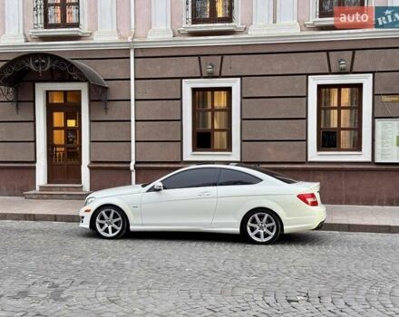 Белый Мерседес Ц-Класс, объемом двигателя 1.8 л и пробегом 189 тыс. км за 15400 $, фото 30 на Automoto.ua