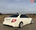 Білий Мерседес Ц-Клас, об'ємом двигуна 3 л та пробігом 350 тис. км за 10500 $, фото 4 на Automoto.ua