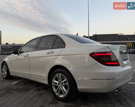 Білий Мерседес Ц-Клас, об'ємом двигуна 1.8 л та пробігом 190 тис. км за 10900 $, фото 6 на Automoto.ua