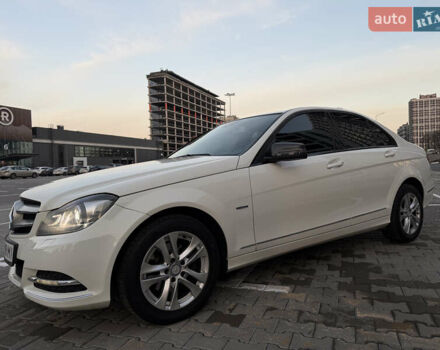 Білий Мерседес Ц-Клас, об'ємом двигуна 1.8 л та пробігом 190 тис. км за 10900 $, фото 3 на Automoto.ua