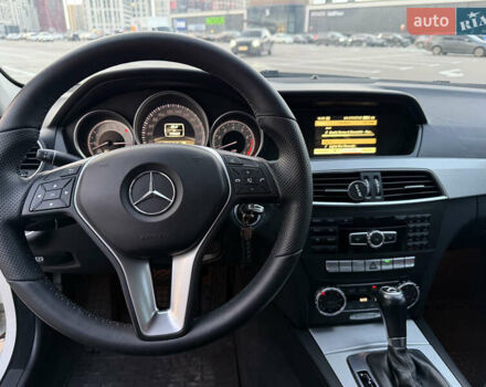 Білий Мерседес Ц-Клас, об'ємом двигуна 1.8 л та пробігом 190 тис. км за 10900 $, фото 12 на Automoto.ua