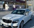 Белый Мерседес Ц-Класс, объемом двигателя 1.8 л и пробегом 205 тыс. км за 10500 $, фото 2 на Automoto.ua