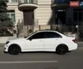 Белый Мерседес Ц-Класс, объемом двигателя 3.5 л и пробегом 205 тыс. км за 12500 $, фото 4 на Automoto.ua