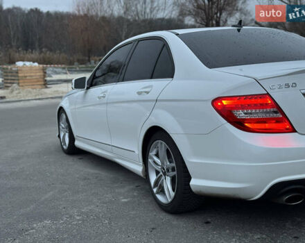 Білий Мерседес Ц-Клас, об'ємом двигуна 1.8 л та пробігом 115 тис. км за 11850 $, фото 3 на Automoto.ua