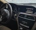 Белый Мерседес Ц-Класс, объемом двигателя 3.5 л и пробегом 197 тыс. км за 14950 $, фото 4 на Automoto.ua