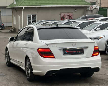 Белый Мерседес Ц-Класс, объемом двигателя 1.8 л и пробегом 220 тыс. км за 12300 $, фото 43 на Automoto.ua