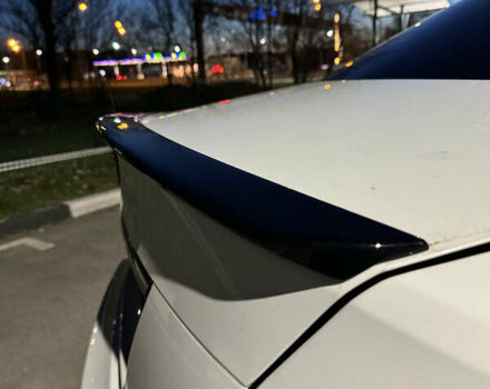 Белый Мерседес Ц-Класс, объемом двигателя 1.8 л и пробегом 165 тыс. км за 13800 $, фото 16 на Automoto.ua