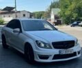 Білий Мерседес Ц-Клас, об'ємом двигуна 3.5 л та пробігом 217 тис. км за 12500 $, фото 1 на Automoto.ua