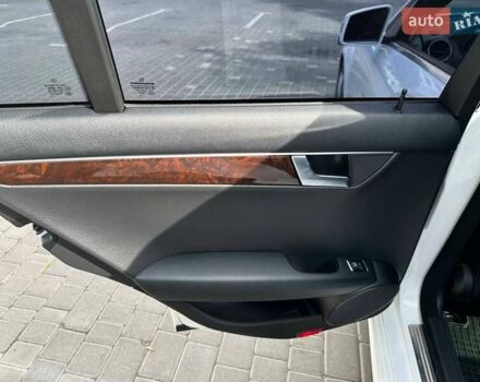 Білий Мерседес Ц-Клас, об'ємом двигуна 1.8 л та пробігом 166 тис. км за 13000 $, фото 20 на Automoto.ua