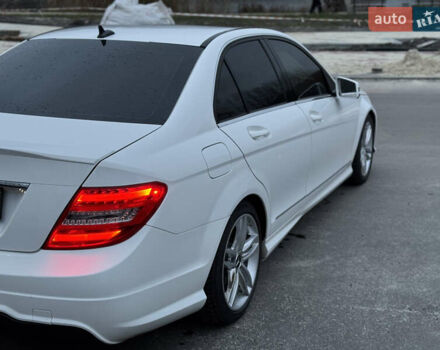 Білий Мерседес Ц-Клас, об'ємом двигуна 1.8 л та пробігом 115 тис. км за 11850 $, фото 5 на Automoto.ua