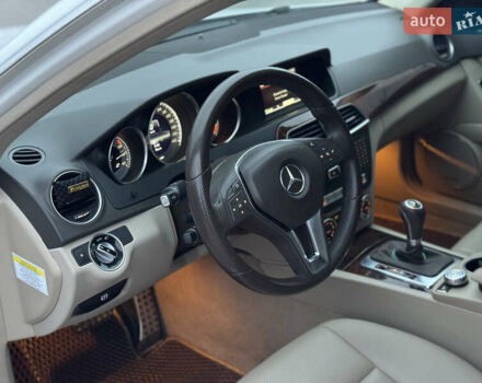 Білий Мерседес Ц-Клас, об'ємом двигуна 1.8 л та пробігом 115 тис. км за 11850 $, фото 8 на Automoto.ua