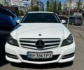 Белый Мерседес Ц-Класс, объемом двигателя 2.14 л и пробегом 120 тыс. км за 16000 $, фото 1 на Automoto.ua