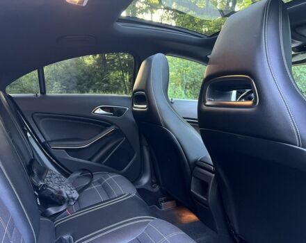 Белый Мерседес Ц-Класс, объемом двигателя 2.1 л и пробегом 195 тыс. км за 17500 $, фото 5 на Automoto.ua