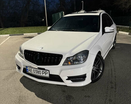 Белый Мерседес Ц-Класс, объемом двигателя 1.8 л и пробегом 165 тыс. км за 13800 $, фото 22 на Automoto.ua