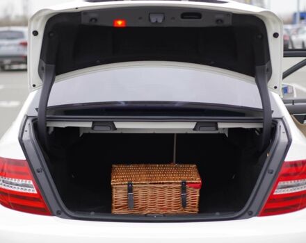 Білий Мерседес Ц-Клас, об'ємом двигуна 1.8 л та пробігом 163 тис. км за 11200 $, фото 13 на Automoto.ua