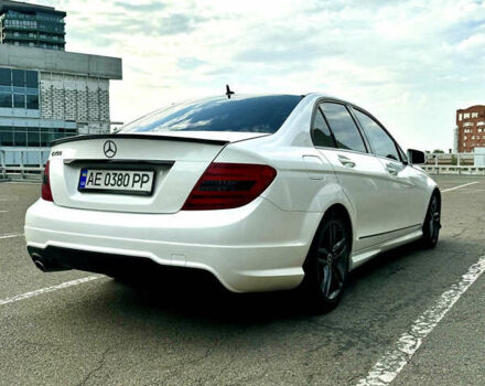 Белый Мерседес Ц-Класс, объемом двигателя 1.8 л и пробегом 165 тыс. км за 13800 $, фото 30 на Automoto.ua