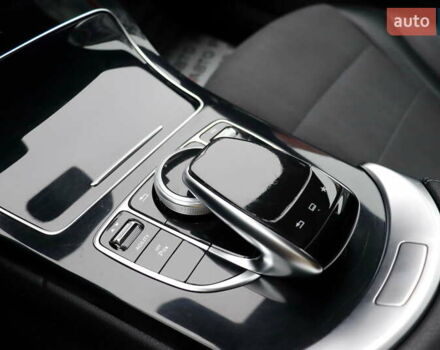 Белый Мерседес Ц-Класс, объемом двигателя 2.2 л и пробегом 326 тыс. км за 18900 $, фото 28 на Automoto.ua