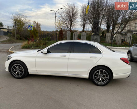 Белый Мерседес Ц-Класс, объемом двигателя 2.2 л и пробегом 150 тыс. км за 19500 $, фото 3 на Automoto.ua