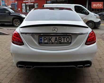 Белый Мерседес Ц-Класс, объемом двигателя 2.2 л и пробегом 326 тыс. км за 18900 $, фото 6 на Automoto.ua