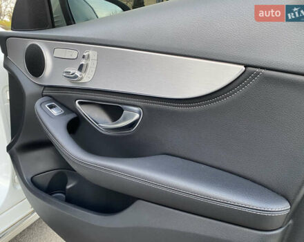 Белый Мерседес Ц-Класс, объемом двигателя 2.2 л и пробегом 150 тыс. км за 19500 $, фото 42 на Automoto.ua