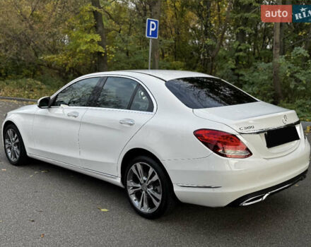 Мерседес Ц-Класс 2014 в Киеве на Automoto.ua Белый Мерседес Ц-Класс, объемом двигателя 2 л и пробегом 98 тыс. км за 20500 $, фото 1 на Automoto.ua