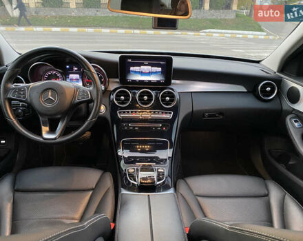 Белый Мерседес Ц-Класс, объемом двигателя 2.2 л и пробегом 150 тыс. км за 19500 $, фото 38 на Automoto.ua