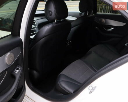 Белый Мерседес Ц-Класс, объемом двигателя 2.2 л и пробегом 326 тыс. км за 18900 $, фото 31 на Automoto.ua