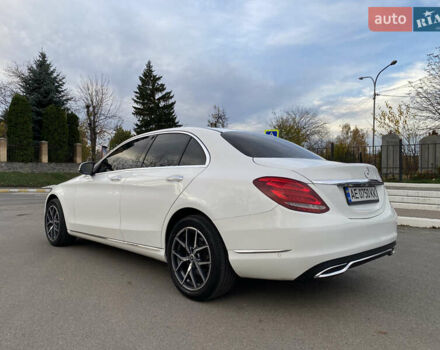 Белый Мерседес Ц-Класс, объемом двигателя 2.2 л и пробегом 150 тыс. км за 19500 $, фото 12 на Automoto.ua