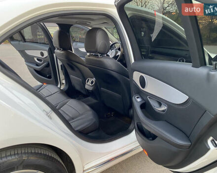 Белый Мерседес Ц-Класс, объемом двигателя 2.2 л и пробегом 150 тыс. км за 19500 $, фото 56 на Automoto.ua