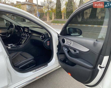 Белый Мерседес Ц-Класс, объемом двигателя 2.2 л и пробегом 150 тыс. км за 19500 $, фото 33 на Automoto.ua