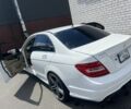 Белый Мерседес Ц-Класс, объемом двигателя 1.8 л и пробегом 138 тыс. км за 15000 $, фото 1 на Automoto.ua