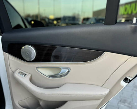 Белый Мерседес Ц-Класс, объемом двигателя 2 л и пробегом 140 тыс. км за 17500 $, фото 16 на Automoto.ua