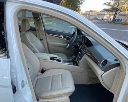 Білий Мерседес Ц-Клас, об'ємом двигуна 3.5 л та пробігом 146 тис. км за 9200 $, фото 5 на Automoto.ua