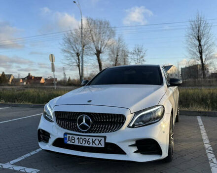 Белый Мерседес Ц-Класс, объемом двигателя 2 л и пробегом 140 тыс. км за 17500 $, фото 2 на Automoto.ua