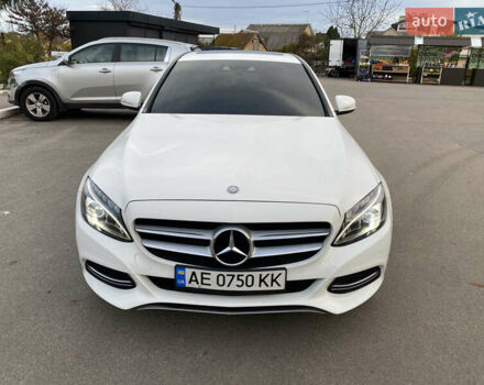 Белый Мерседес Ц-Класс, объемом двигателя 2.2 л и пробегом 150 тыс. км за 19500 $, фото 1 на Automoto.ua