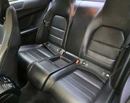 Белый Мерседес Ц-Класс, объемом двигателя 1.8 л и пробегом 81 тыс. км за 8000 $, фото 13 на Automoto.ua