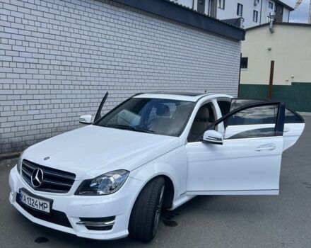 Белый Мерседес Ц-Класс, объемом двигателя 1.8 л и пробегом 138 тыс. км за 15000 $, фото 4 на Automoto.ua