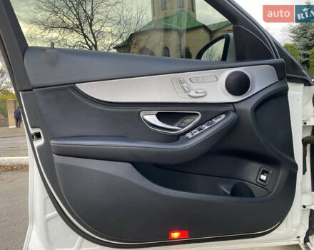 Белый Мерседес Ц-Класс, объемом двигателя 2.2 л и пробегом 150 тыс. км за 19500 $, фото 26 на Automoto.ua