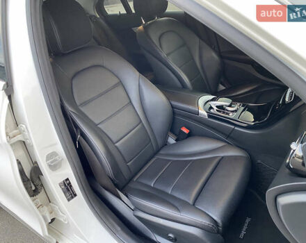 Белый Мерседес Ц-Класс, объемом двигателя 2.2 л и пробегом 150 тыс. км за 19500 $, фото 36 на Automoto.ua