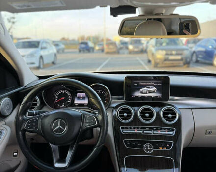 Белый Мерседес Ц-Класс, объемом двигателя 2 л и пробегом 140 тыс. км за 17500 $, фото 12 на Automoto.ua