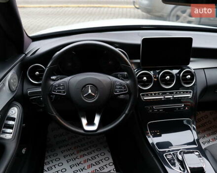 Белый Мерседес Ц-Класс, объемом двигателя 2.2 л и пробегом 326 тыс. км за 18900 $, фото 34 на Automoto.ua